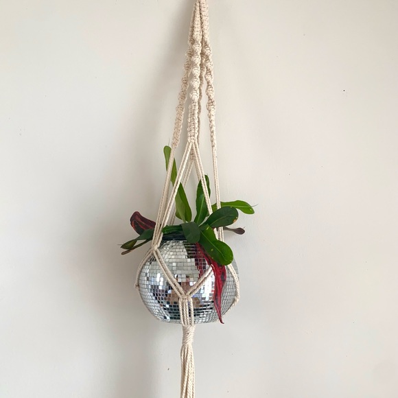 Handmade disco planter with handmade macrame hanger - Picture 2 of 7